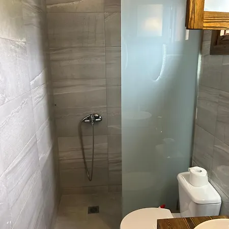 Helens Traditional Retreat Apartman *